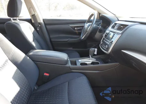 2017 Nissan Altima 2.5/2.5 S/2.5 Sl/2.5 Sr/2.5 Sv z USA, uszkodzony, nr VIN 1N4AL3AP0HC112371